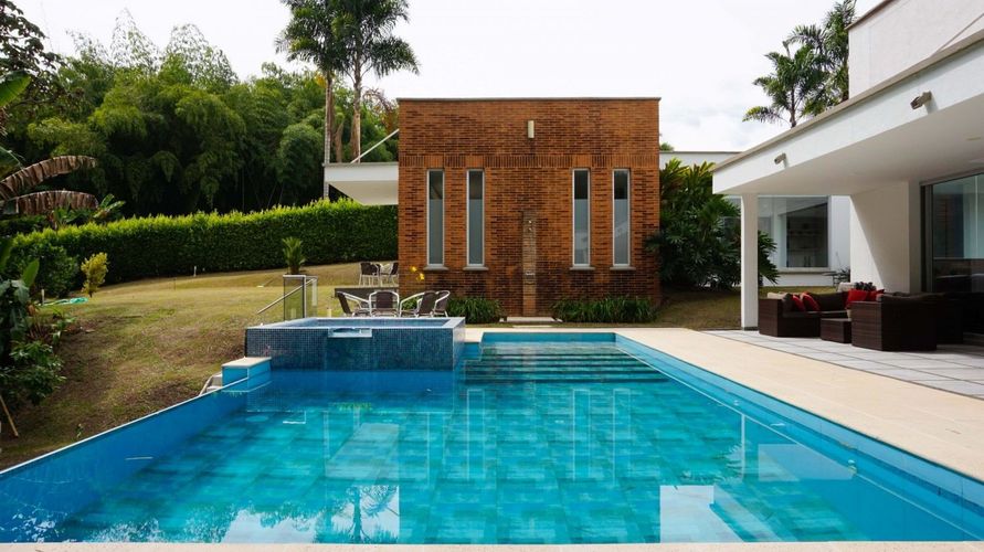 Casa de 5 alcobas en venta en Cerritos, Pereira, 1650 m² · foto 4 de 24