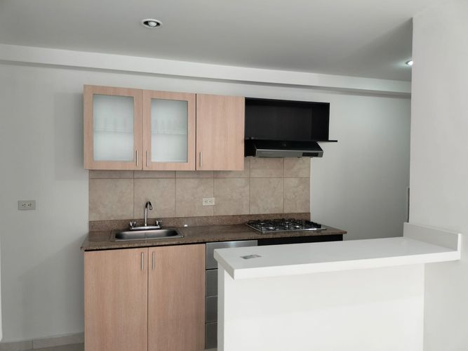 Apartamento de 3 alcobas en arriendo en Ciudad Del Río, Medellín, 69 m² · foto 4 de 14