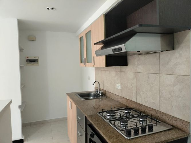 Apartamento de 3 alcobas en arriendo en Ciudad Del Río, Medellín, 69 m² · foto 5 de 14