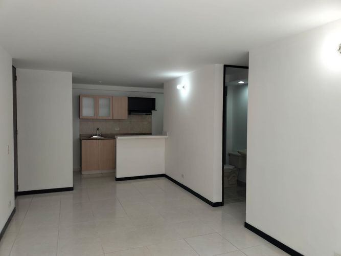 Apartamento de 3 alcobas en arriendo en Ciudad Del Río, Medellín, 69 m² · foto 7 de 14