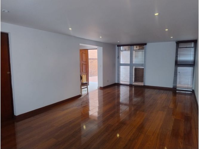 Casa de 5 alcobas en venta en Cedritos, Bogotá, 204 m² · foto 6 de 24