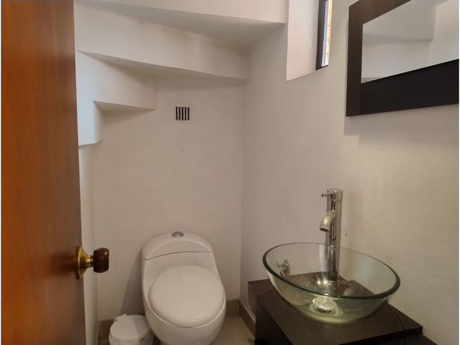 Casa de 5 alcobas en venta en Cedritos, Bogotá, 204 m² · foto 13 de 24