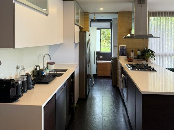Apartamento de 2 alcobas en venta en Los Salados, El Retiro, 128 m² · foto 4 de 13
