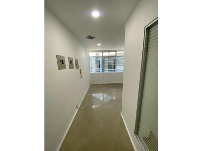 Oficina en arriendo en Santa Monica, Cali, 38 m² · foto 8 de 10
