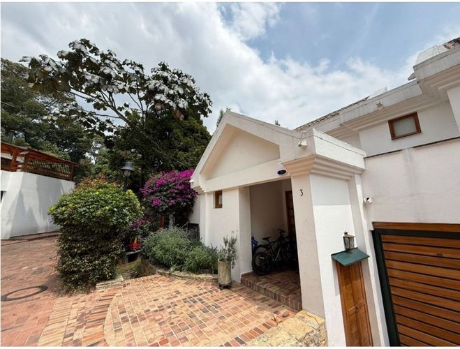Casa de 4 alcobas en venta en Lindaraja, Bogotá, 278 m² · foto 18 de 19