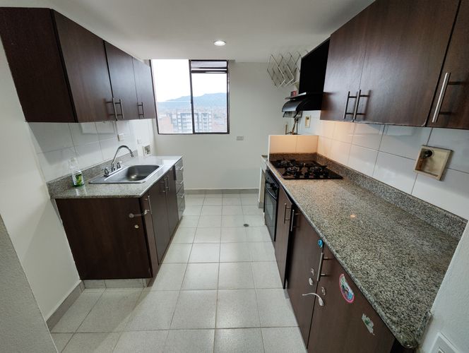 Apartamento de 2 alcobas en arriendo en Laureles, Medellín, 90 m² · foto 3 de 14