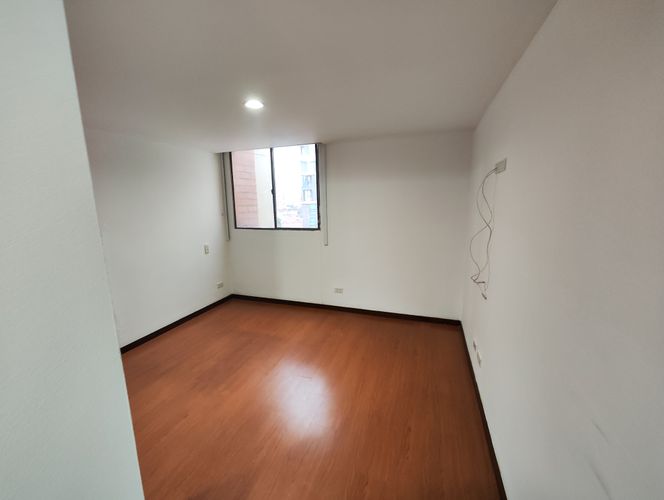 Apartamento de 2 alcobas en arriendo en Laureles, Medellín, 90 m² · foto 10 de 14