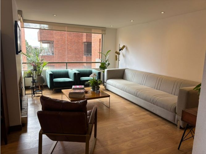 Apartamento de 3 alcobas en venta en La Carolina, Bogotá, 168 m² · foto 3 de 14