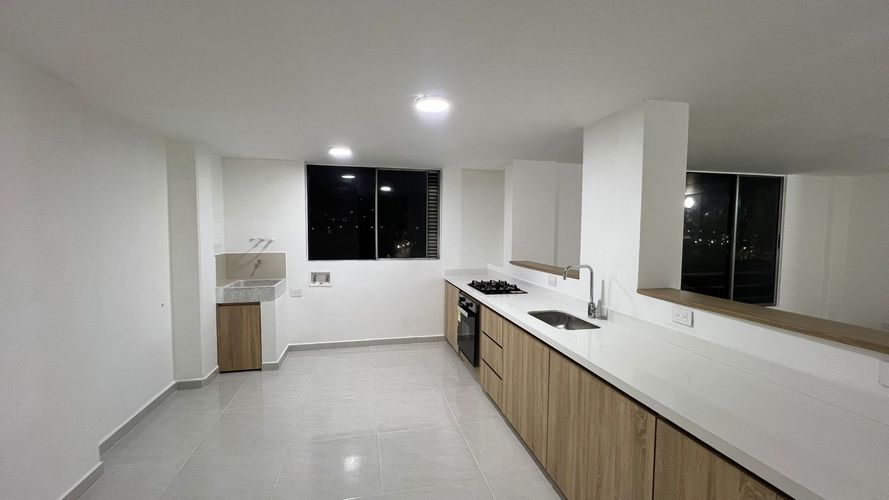 Apartamento en venta en El Poblado, Medellín · foto 6 de 17