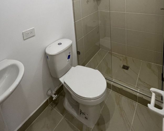 Apartamento en venta en El Poblado, Medellín · foto 17 de 17