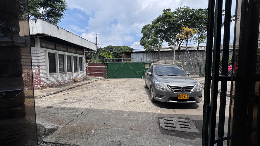 Bodega en arriendo en Flora Industrial, Cali, 2290 m² · foto 13 de 24