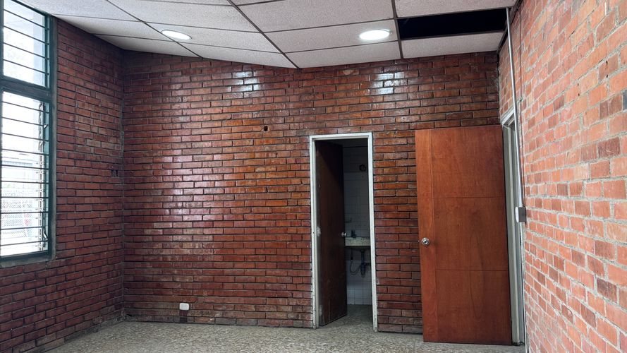 Bodega en arriendo en Flora Industrial, Cali, 2300 m² · foto 17 de 24