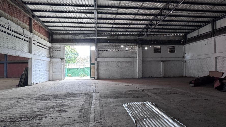 Bodega en arriendo en Flora Industrial, Cali, 2300 m² · foto 20 de 24
