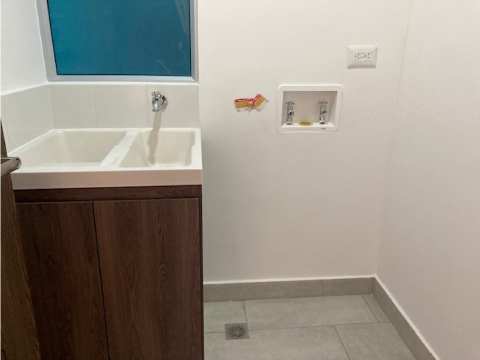 Apartamento en venta en La Felicidad, Bogotá · foto 2 de 17