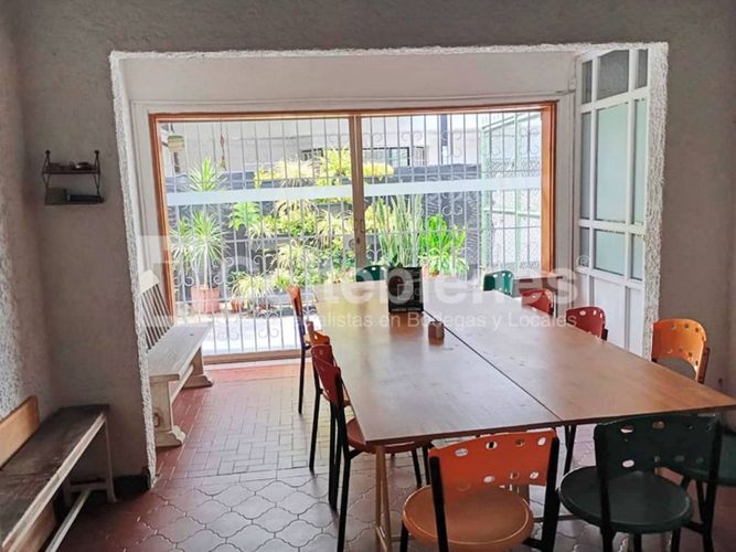 Casa de 10 alcobas en venta en Patio Bonito, Medellín, 300 m² · foto 3 de 16