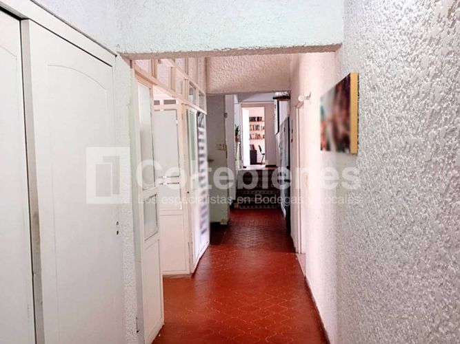 Casa de 10 alcobas en venta en Patio Bonito, Medellín, 300 m² · foto 6 de 16