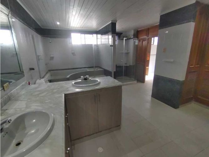 Casa de 5 alcobas en venta en Riomar, Barranquilla, 550 m² · foto 20 de 24