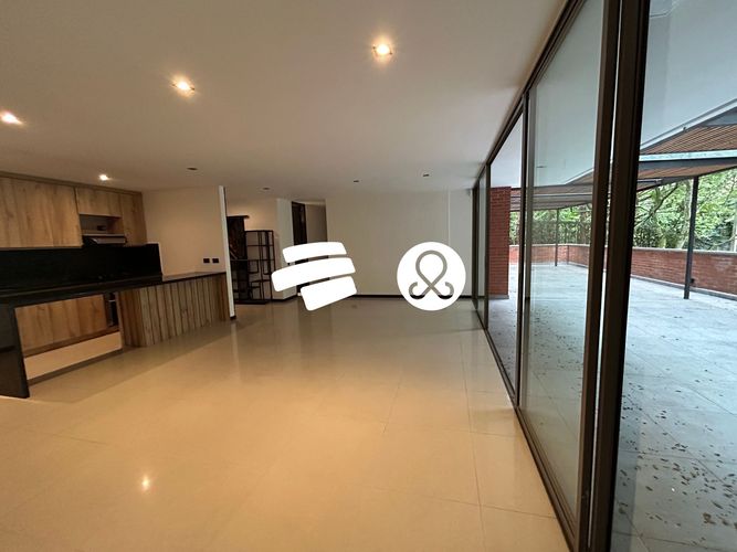 Apartamento de 3 alcobas en venta en Altos Del Poblado, Medellín, 135 m² · foto 11 de 24