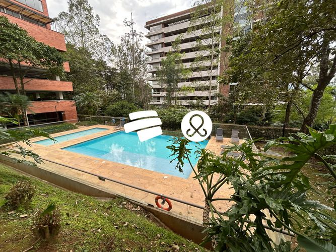 Apartamento de 3 alcobas en venta en Altos Del Poblado, Medellín, 135 m² · foto 23 de 24