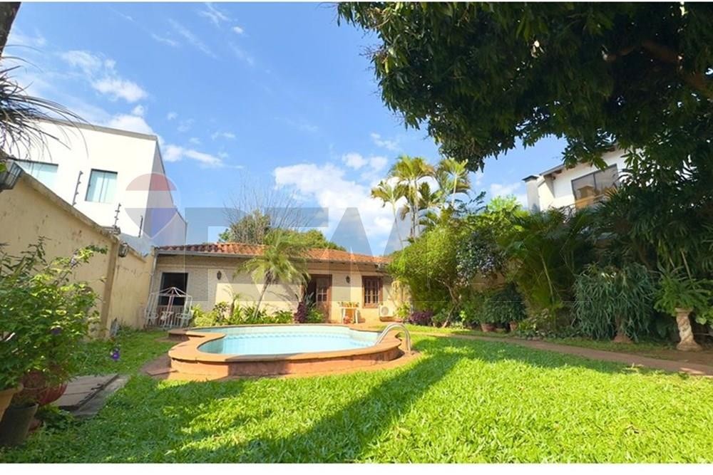 Amplia Casa en Luque 1er Barrio. 250,000 $ — foto 2