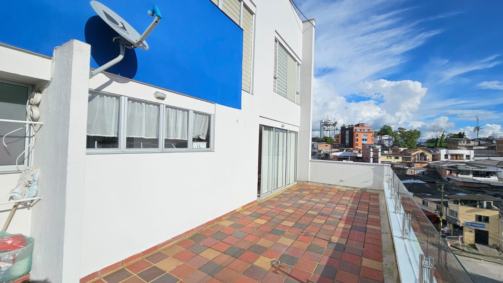 Apartamento en venta en Chipre, Manizales · foto 9 de 24