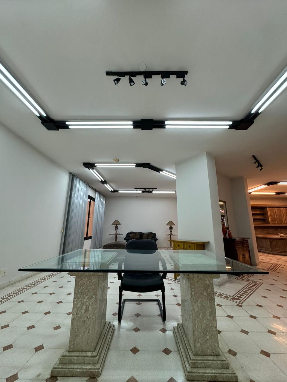 Oficina en Alquiler — foto 3