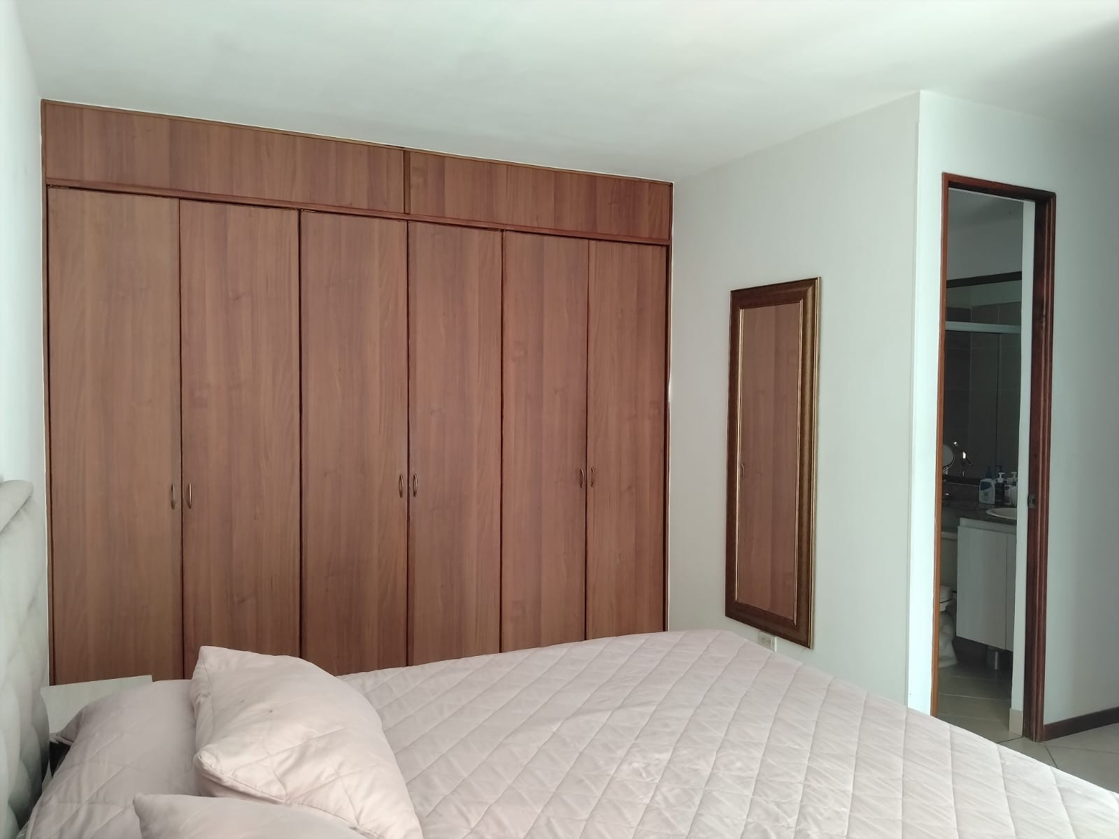 Apartamento en venta en El Poblado, Medellín · foto 10 de 19