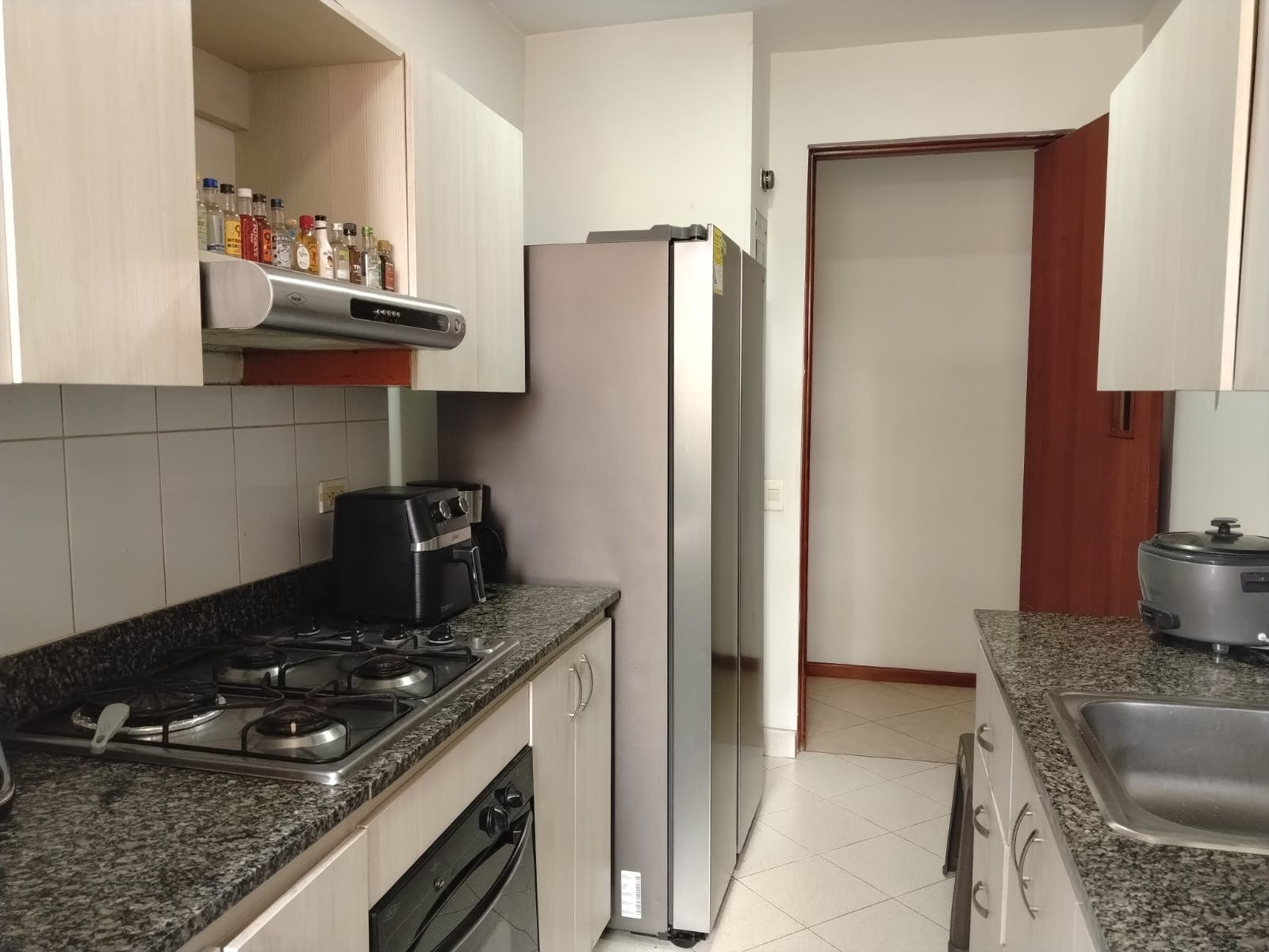 Apartamento en venta en El Poblado, Medellín · foto 7 de 19
