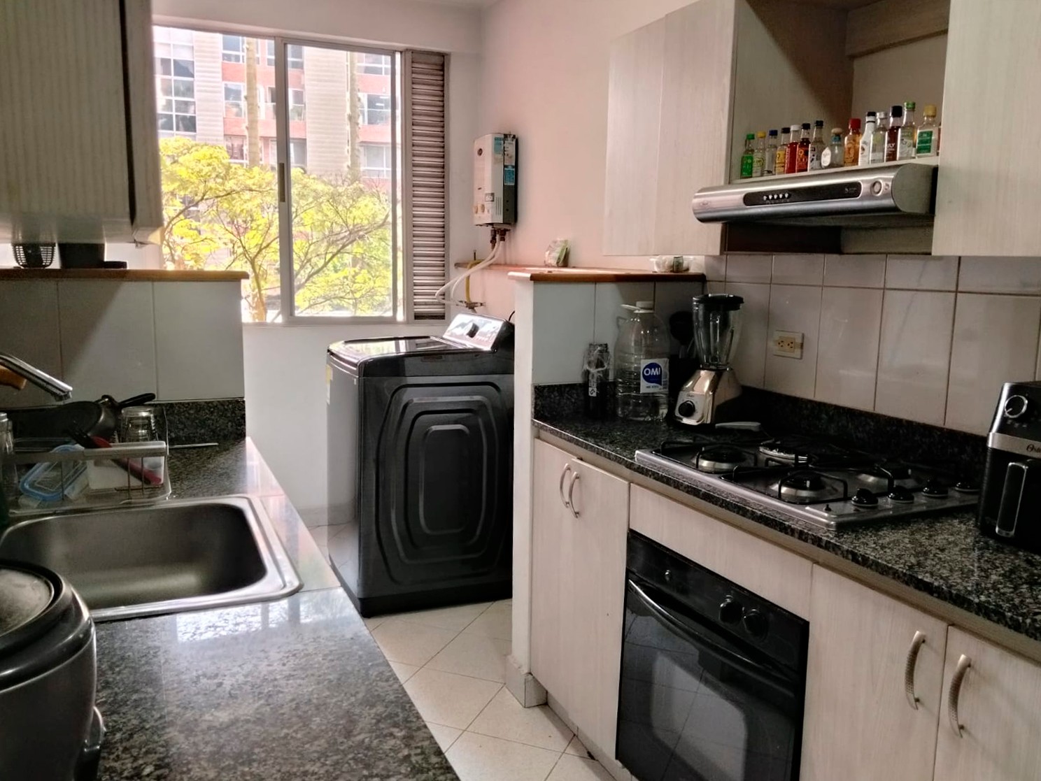 Apartamento en venta en El Poblado, Medellín · foto 6 de 19