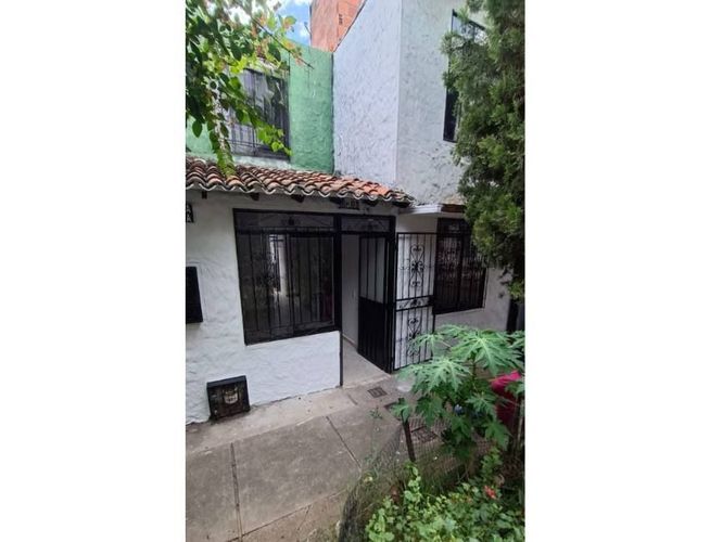 Casa de 3 alcobas en venta en La Esmeralda, Girón, 80 m² · foto 12 de 15