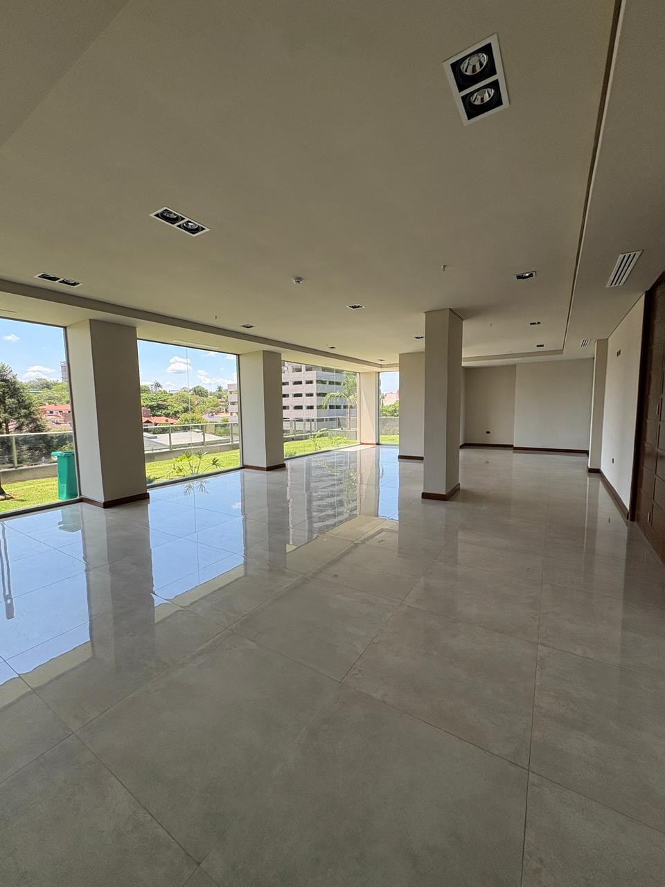 ALQUILO DEPARTAMENTO MODERNO EN LAS LOMAS — foto 3