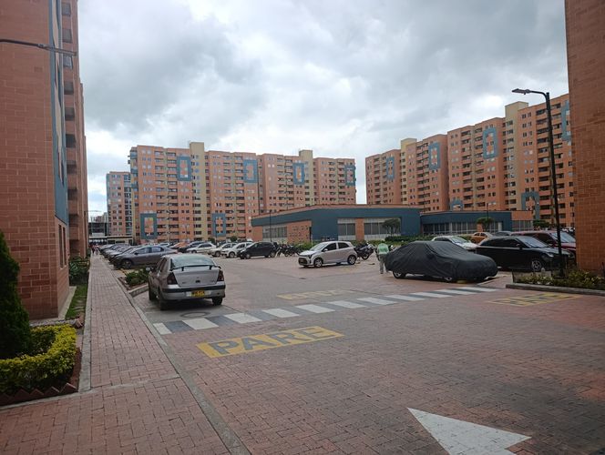 Apartamento de 3 alcobas en venta en Conjunto Residencial Boreal, Madrid, 52 m² · foto 3 de 17