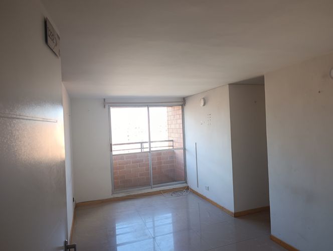 Apartamento de 3 alcobas en venta en Conjunto Residencial Boreal, Madrid, 52 m² · foto 5 de 17