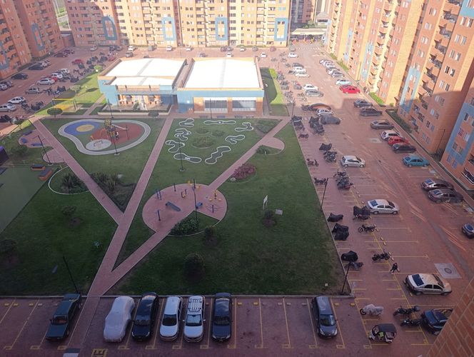 Apartamento de 3 alcobas en venta en Conjunto Residencial Boreal, Madrid, 52 m² · foto 7 de 17