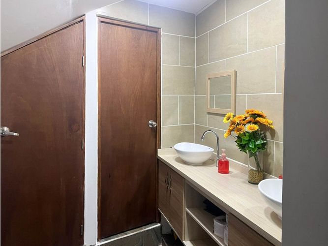 Oficina en venta en La Candelaria, Medellín, 138 m² · foto 11 de 12