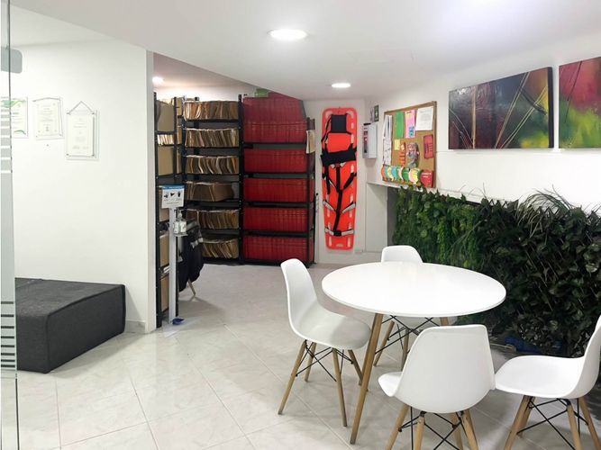 Oficina en venta en La Candelaria, Medellín, 138 m² · foto 12 de 12