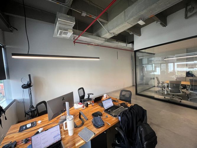 Oficina en arriendo en El Poblado, Medellín, 45 m² · foto 8 de 9