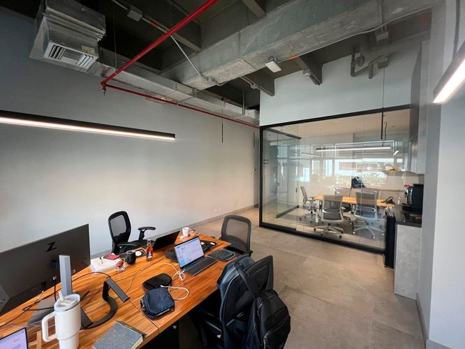 Oficina en arriendo en El Poblado, Medellín, 45 m² · foto 9 de 9