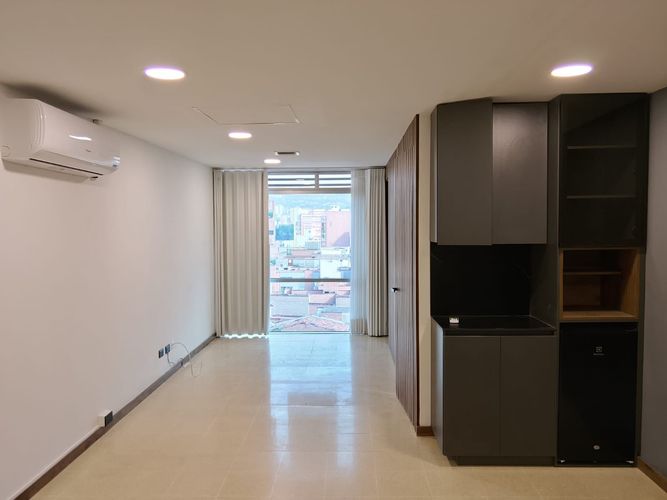 Oficina en arriendo en Laureles, Medellín, 33 m² · foto 2 de 11