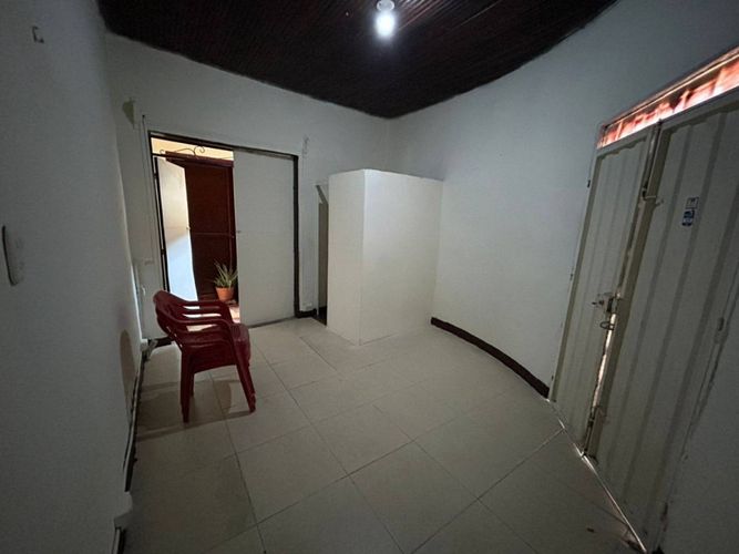 Casa de 10 alcobas en venta en Gaitan, Bucaramanga, 260 m² · foto 5 de 5