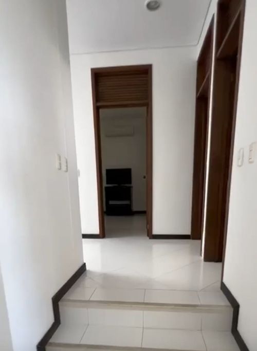 Casa de 5 alcobas en venta en Santander, Girardot, 900 m² · foto 6 de 7
