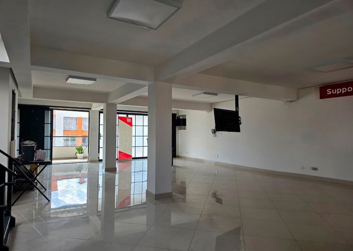 Oficina en arriendo en Belén, Medellín, 175 m² · foto 4 de 18