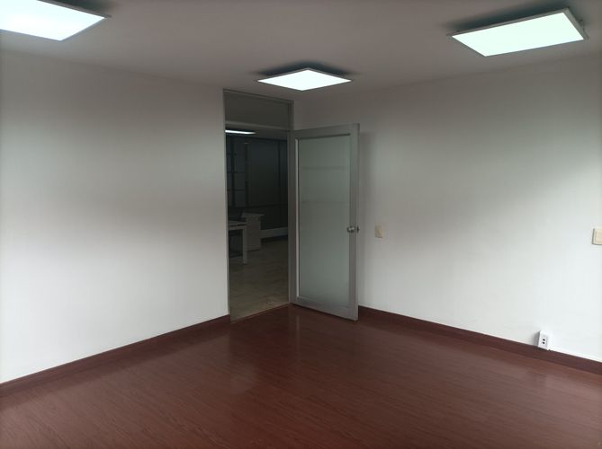 Oficina en arriendo en Chico Norte, La Calera, 118 m² · foto 9 de 24