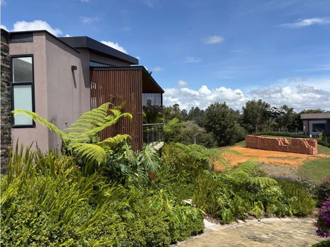 Casa de 3 alcobas en venta en El Capiro, Rionegro, 278 m² · foto 7 de 24