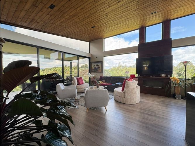 Casa de 3 alcobas en venta en El Capiro, Rionegro, 278 m² · foto 21 de 24