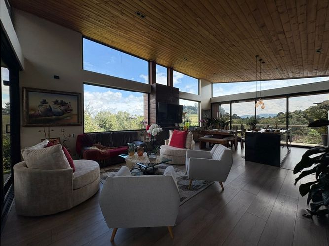 Casa de 3 alcobas en venta en El Capiro, Rionegro, 278 m² · foto 23 de 24