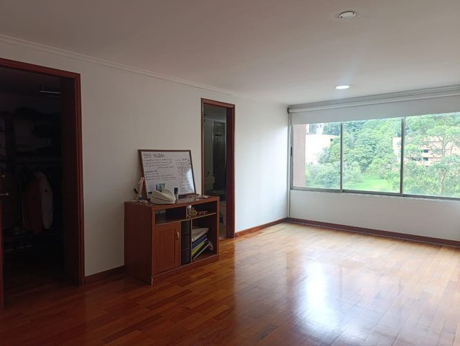 Apartamento de 3 alcobas en arriendo en El Poblado, Medellín, 217 m² · foto 11 de 19