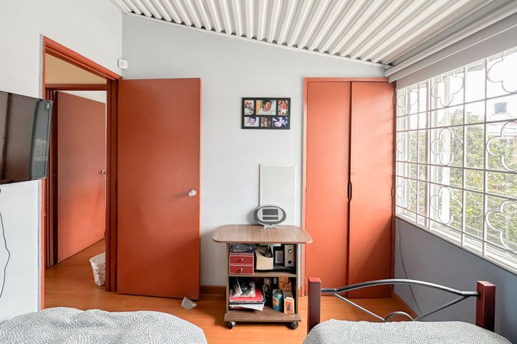 Casa de 3 alcobas en venta en La Esmeralda, Bogotá, 276 m² · foto 11 de 22