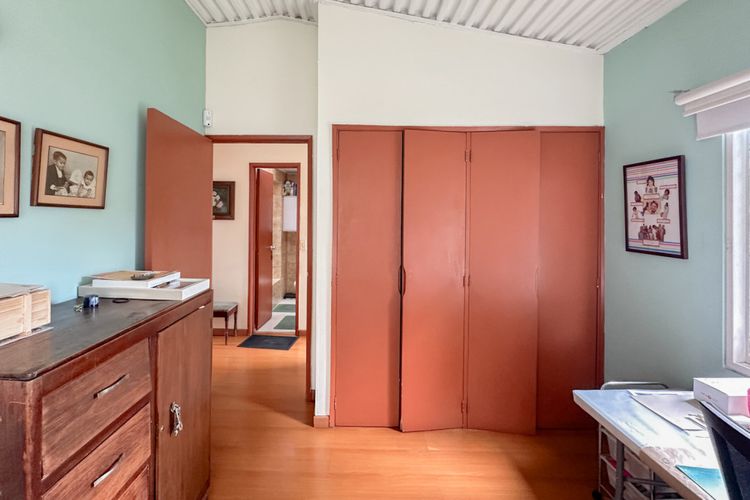 Casa de 3 alcobas en venta en La Esmeralda, Bogotá, 276 m² · foto 13 de 22