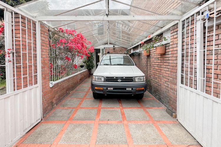 Casa de 3 alcobas en venta en La Esmeralda, Bogotá, 276 m² · foto 22 de 22